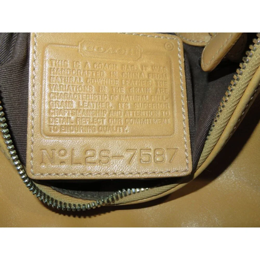 Coach stunning y2k